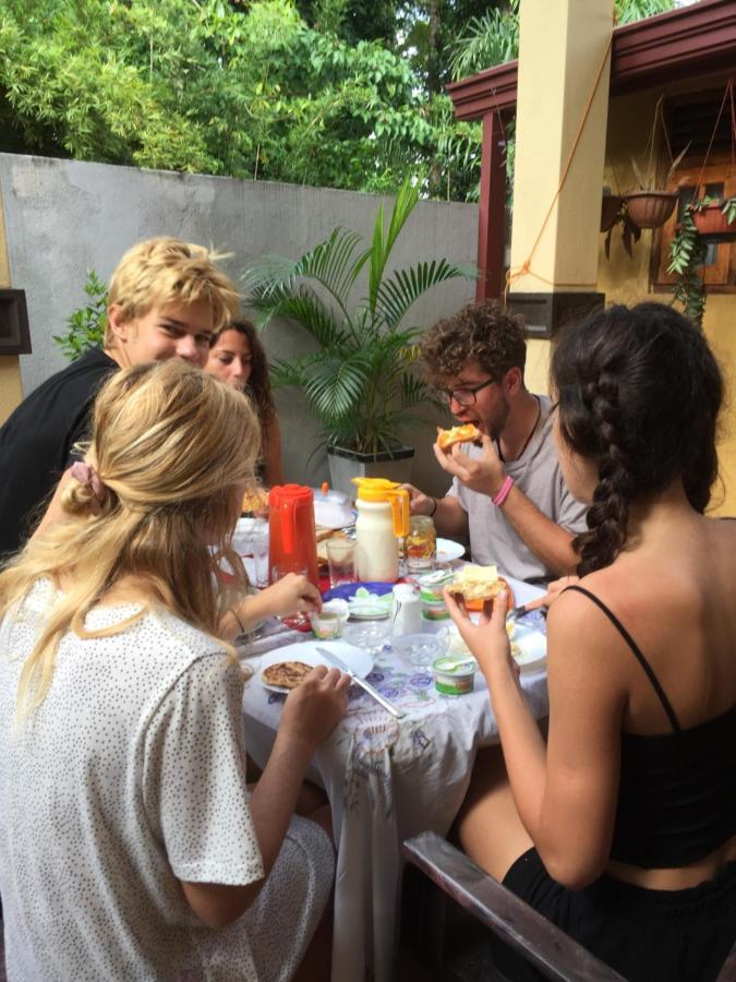 Vero Homestay Galle- Your Home Away From Home! Экстерьер фото